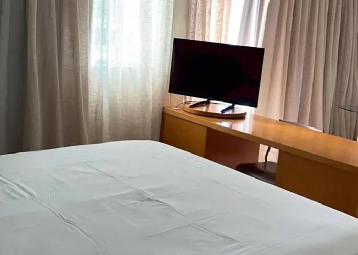 Praia Do Canto Apart Hotel - Apto 405 - Varanda Lateral Com Vista Mar